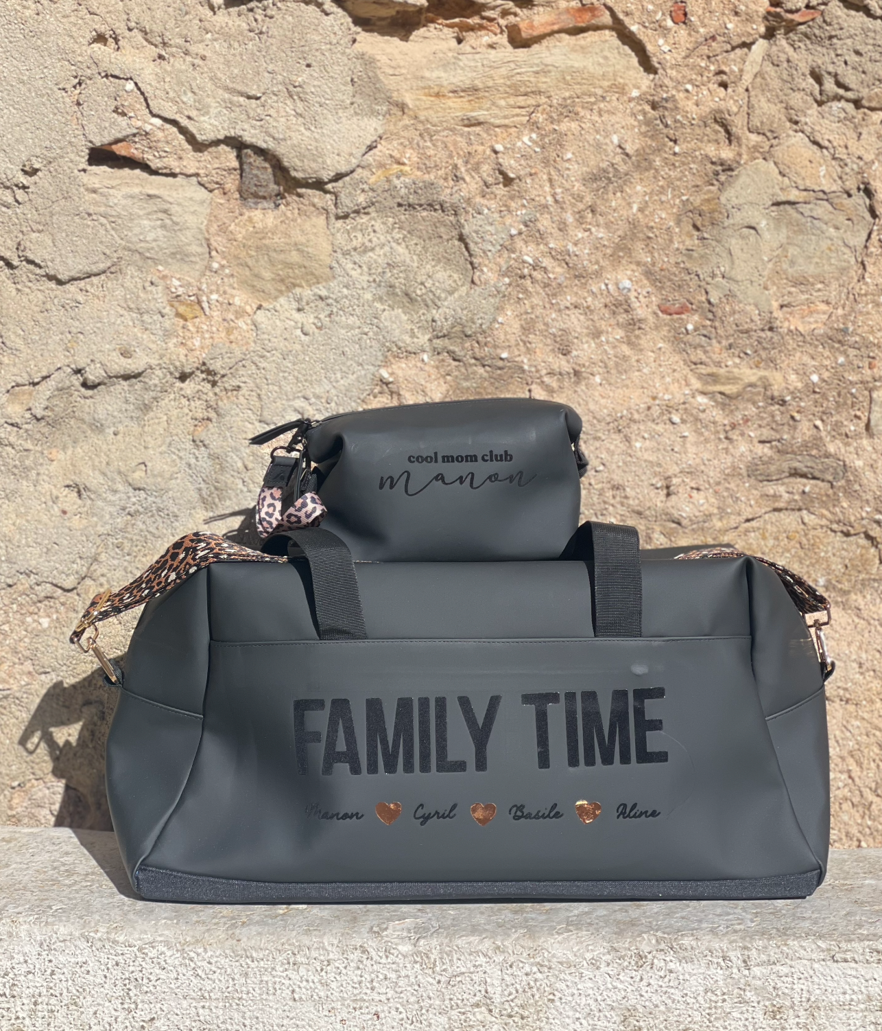 Trousse de Toilette Personnalisée « Cool Mom Club » avec Anse Léopard