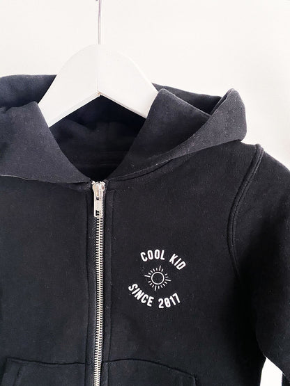 sweat zippé à capuche enfant avec prénom