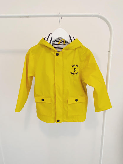 Ciré Personnalisé Enfant – Protégez Votre Petit Aventurier avec Style