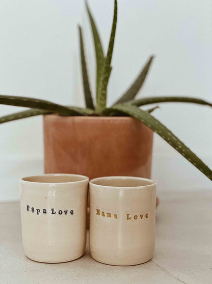 Duo de Tasses Artisanales "Mama Love" et "Papa Love" - Un Cadeau Rempli de Tendresse