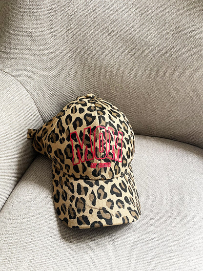 Casquette personnalisée Léopard MOM – Le cadeau parfait et unique pour toutes les mamans tendance !
