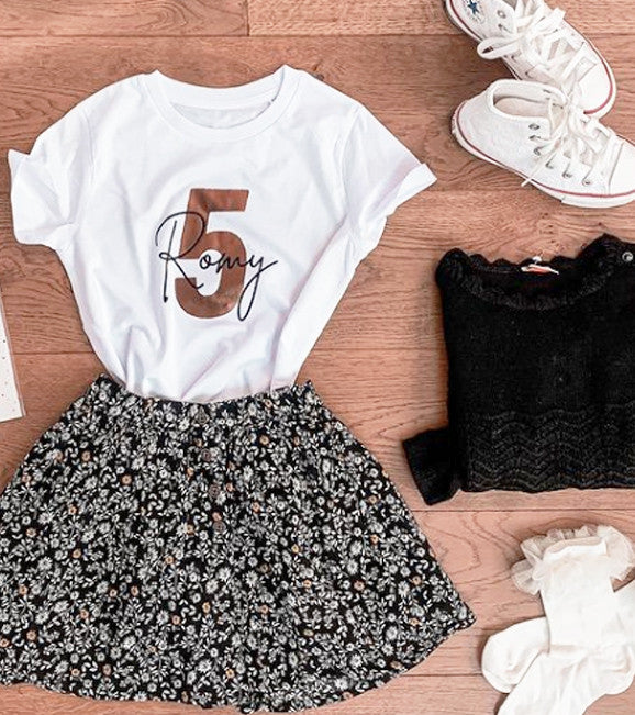 T-shirt Anniversaire personnalisé Enfant avec Prénom et Âge - Cadeau Unique