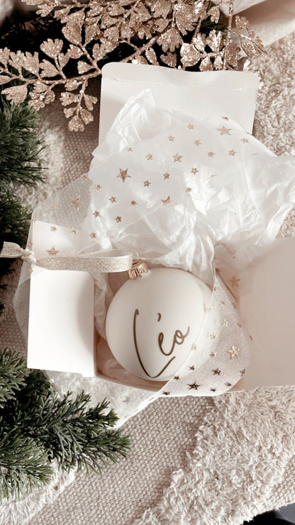 Boule de Noël Personnalisée Blanc Laine – Décoration de Noël Unique et Élégante