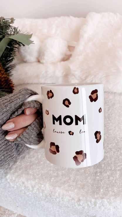 Mug “Mom” au motif léopard – Cadeau élégant et personnalisé pour les mamans
