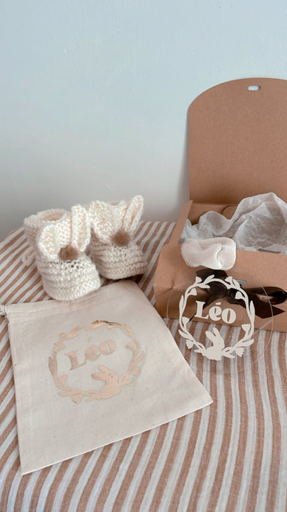 Coffret de Pâques personnalisé – Cadeau de naissance tout doux