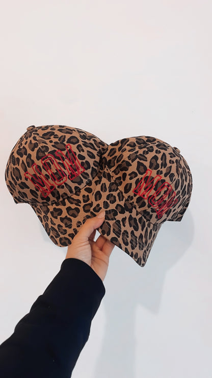 Casquette personnalisée Léopard MOM – Le cadeau parfait et unique pour toutes les mamans tendance !