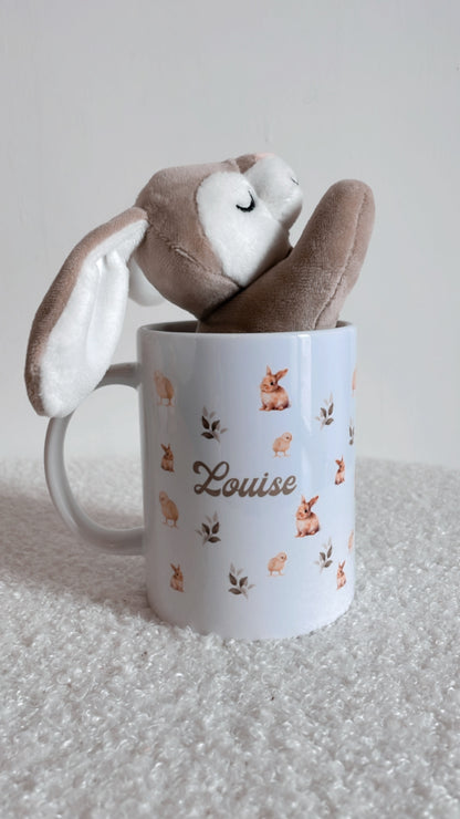 Coffret Mug + Peluche lapin personnalisé – Spécial Pâques | Hey Mama