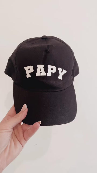 Casquette Personnalisée pour Papy – Style et Souvenirs au Soleil